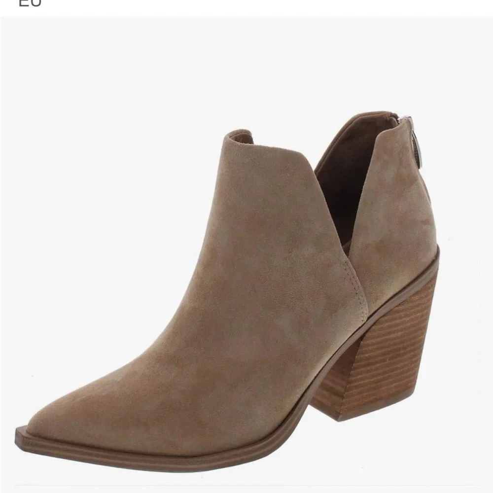 Steve Madden Alyse Pointed Toe Ankle Bootie, Tan, size 9